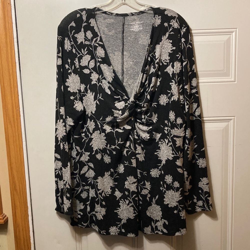 Lane Bryant Blackβ and Cream Floral Blouse 18/20